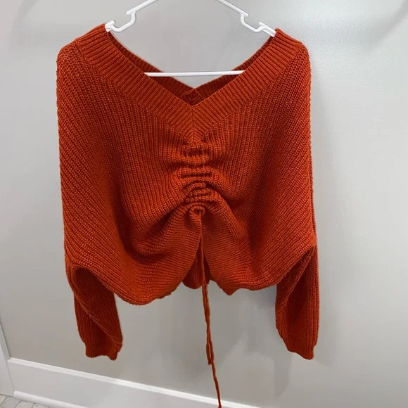 BOGO🌟Adorable Cropped Knit Sweater - Picture 2 of 5